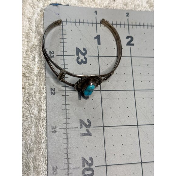Native American Vintage Sterling Silver & Turquoise Cuff Bracelet - Picture 2 of 9
